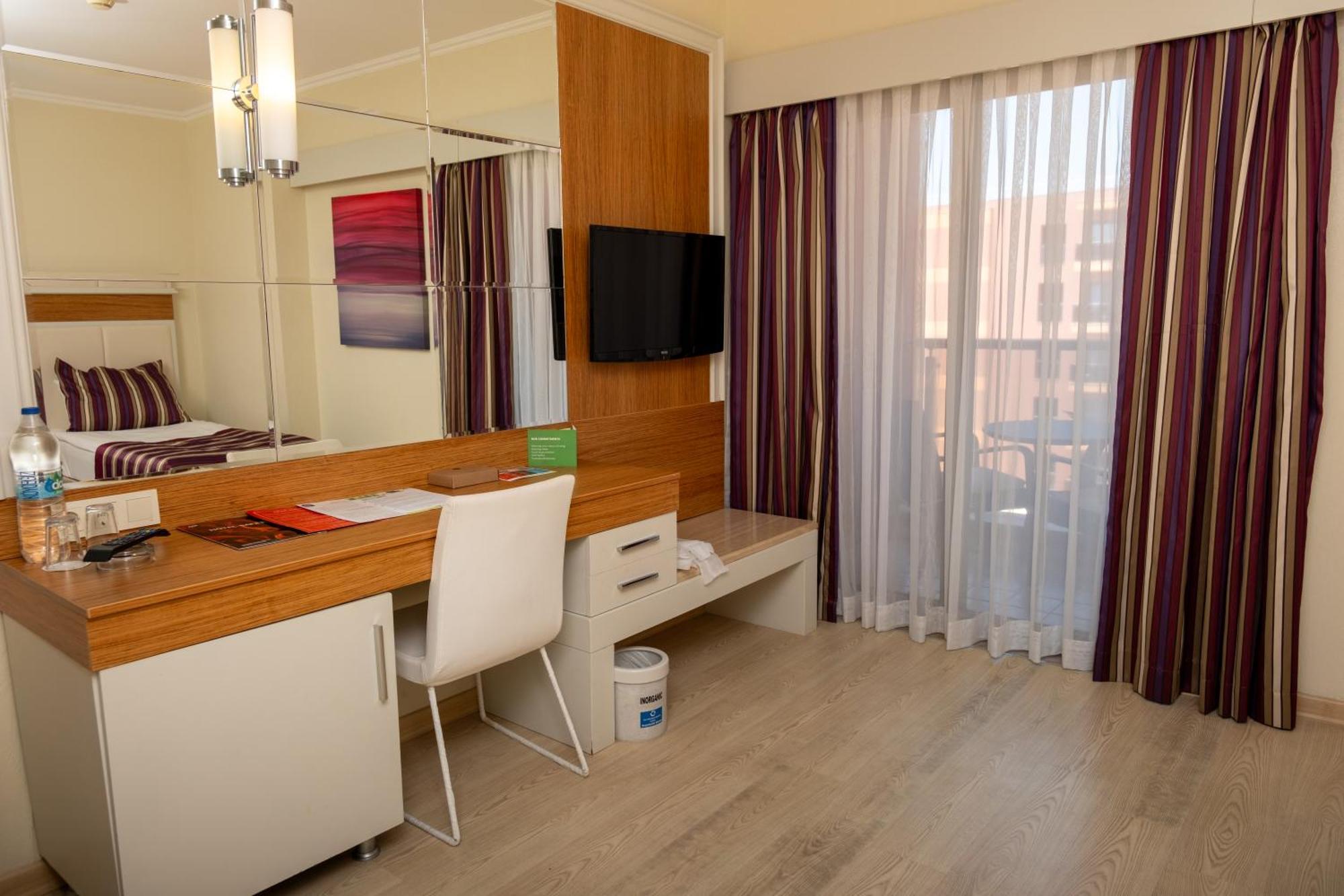 Aqi Pegasos Royal Hotel Avsallar Bilik gambar